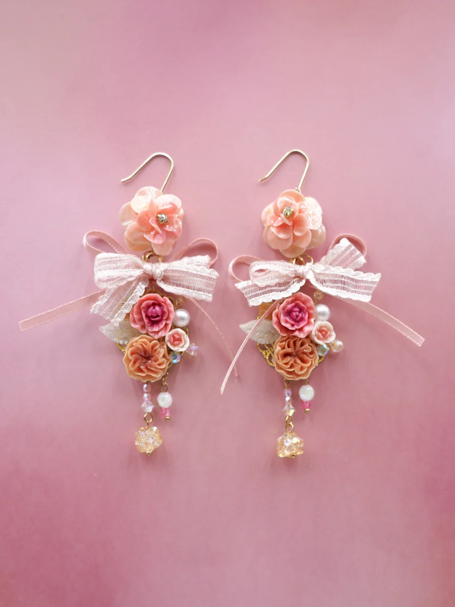 Love & Warmth - Ribbon Bloom Earrings